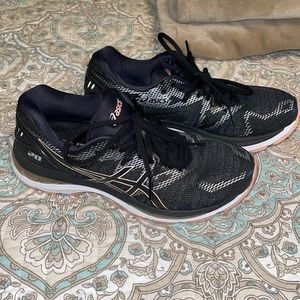 Womens ASICS Running Shoe